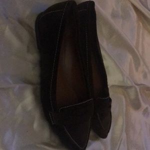 Nice pointy suede shoes